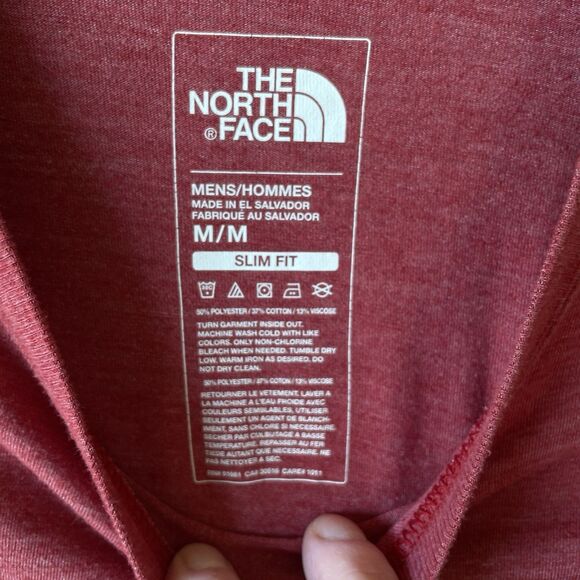The North Face Mens Americana Logo Tee Slim Fit M Red Flag Graphic USA - Picture 3 of 6